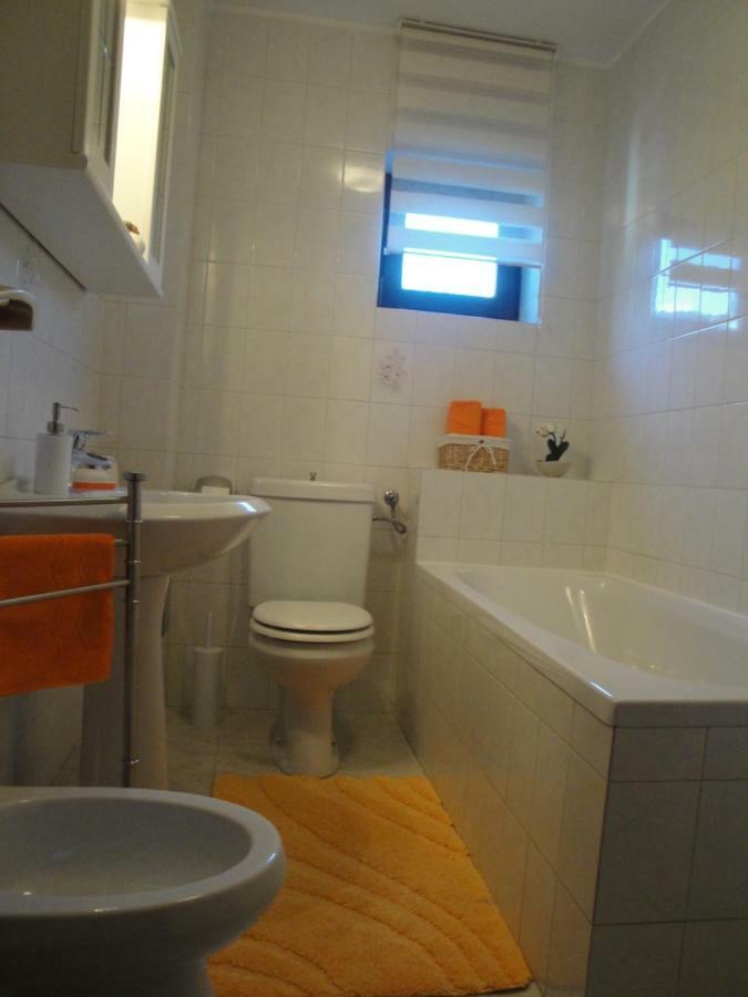 Apartment Nevia Fažana Esterno foto
